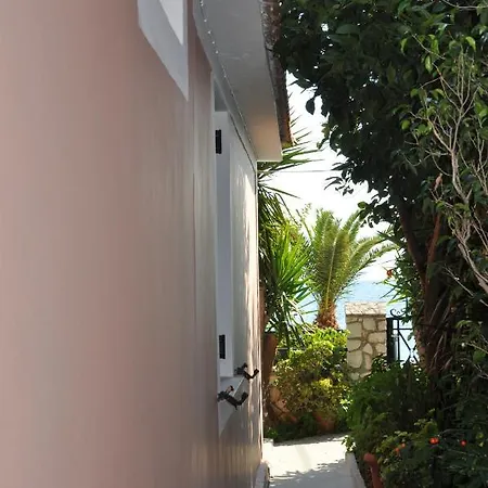 Spyros Vila